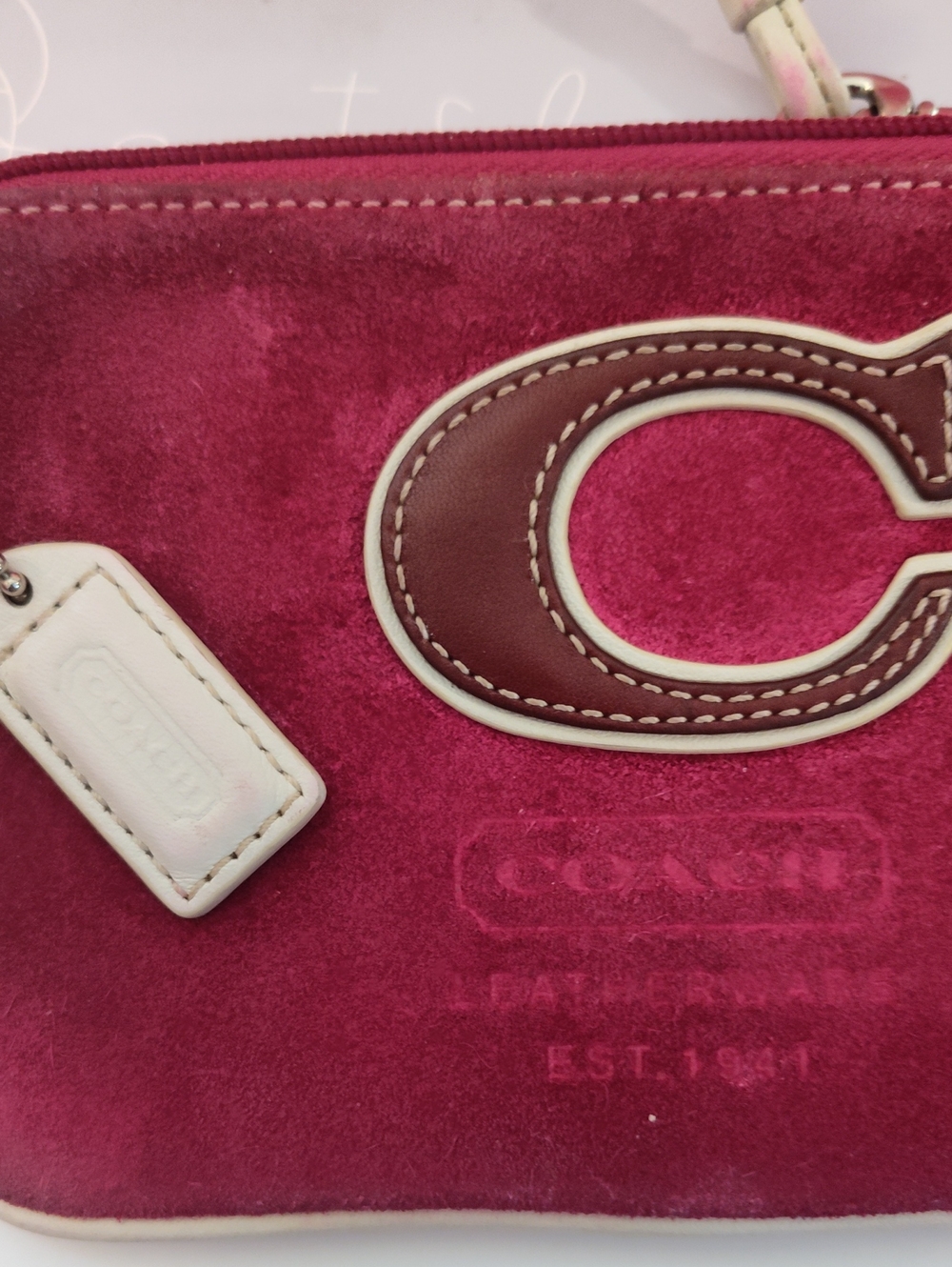 Coach Vintage Pink Suede Wristlet Y2K Varsity C Logo Bag Berry Leatherware 1941 - Picture 7 of 7